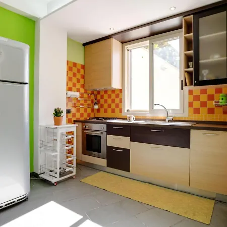 Belvilla By Oyo Flat Near The Sea With Patio Reitani