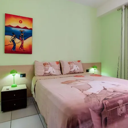 Belvilla By Oyo Flat Near The Sea With Patio Apartament Reitani