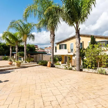 Διαμέρισμα Belvilla By Oyo Flat Near The Sea With Patio *