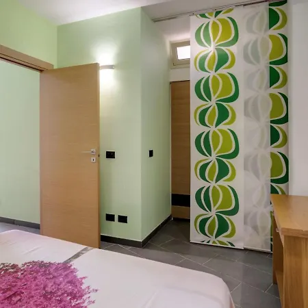 Belvilla By Oyo Flat Near The Sea With Patio Apartament